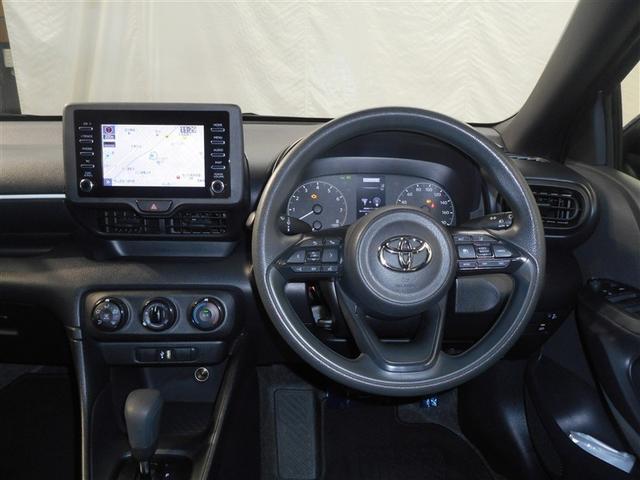 ヤリス Ｘ　４ＷＤ　メモリーナビ　ミュージックプレイヤー接続可　バックカメラ　衝突被害軽減システム　ＥＴＣ（11枚目）