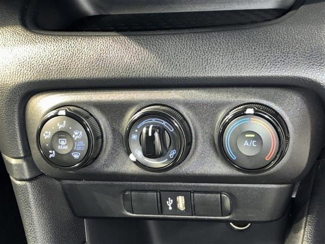 ヤリス Ｘ　４ＷＤ　メモリーナビ　ミュージックプレイヤー接続可　バックカメラ　衝突被害軽減システム　ＥＴＣ（15枚目）