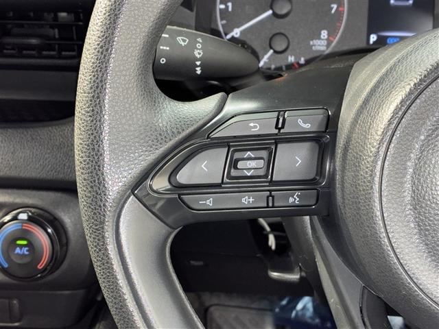 ヤリス Ｘ　４ＷＤ　メモリーナビ　ミュージックプレイヤー接続可　バックカメラ　衝突被害軽減システム　ＥＴＣ（24枚目）