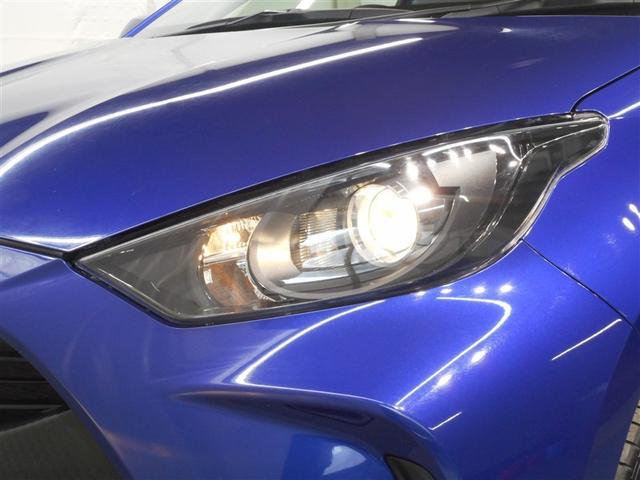 ヤリス Ｘ　４ＷＤ　メモリーナビ　ミュージックプレイヤー接続可　バックカメラ　衝突被害軽減システム　ＥＴＣ（29枚目）