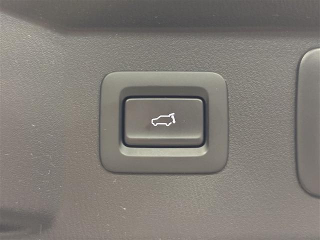 ＣＸ－８ ２５Ｓ　Ｌパッケージ　革シート　サンルーフ　４ＷＤ　フルセグ　メモリーナビ　ミュージックプレイヤー接続可　バックカメラ　衝突被害軽減システム　ドラレコ　ＬＥＤヘッドランプ　乗車定員６人　３列シート　ワンオーナー（15枚目）