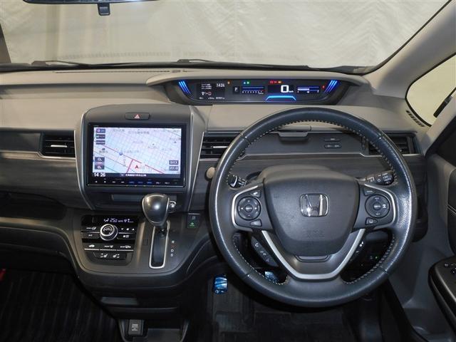 フリード G・ホンダセンシング 4WD フルセグ メモリーナビ DVD再生 後席モニター バックカメラ 衝突被害軽減システム ETC ドラレコ 両側電動スライド LEDヘッドランプ ウオークスルー 乗車定員6人 3列シート(14枚目)