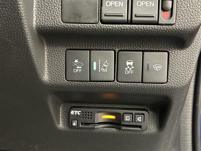 フリード G・ホンダセンシング 4WD フルセグ メモリーナビ DVD再生 後席モニター バックカメラ 衝突被害軽減システム ETC ドラレコ 両側電動スライド LEDヘッドランプ ウオークスルー 乗車定員6人 3列シート(22枚目)