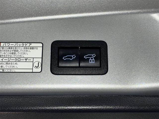 カローラクロス ハイブリッド　Ｚ　４ＷＤ　フルセグ　メモリーナビ　ＤＶＤ再生　ミュージックプレイヤー接続可　バックカメラ　衝突被害軽減システム　ＬＥＤヘッドランプ　ワンオーナー（11枚目）