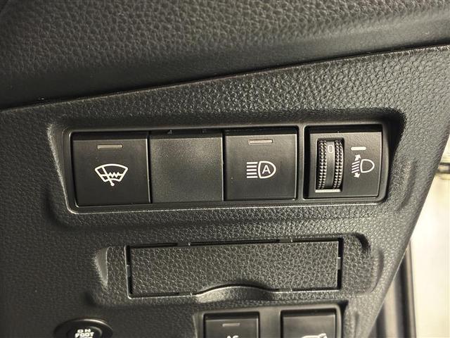 カローラクロス ハイブリッド　Ｚ　４ＷＤ　フルセグ　メモリーナビ　ＤＶＤ再生　ミュージックプレイヤー接続可　バックカメラ　衝突被害軽減システム　ＬＥＤヘッドランプ　ワンオーナー（22枚目）