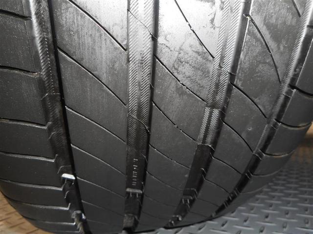 カローラクロス ハイブリッド　Ｚ　４ＷＤ　フルセグ　メモリーナビ　ＤＶＤ再生　ミュージックプレイヤー接続可　バックカメラ　衝突被害軽減システム　ＬＥＤヘッドランプ　ワンオーナー（31枚目）