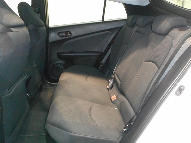 プリウス S 4WD メモリーナビ ミュージックプレイヤー接続可 バックカメラ 衝突被害軽減システム ETC LEDヘッドランプ(8枚目)