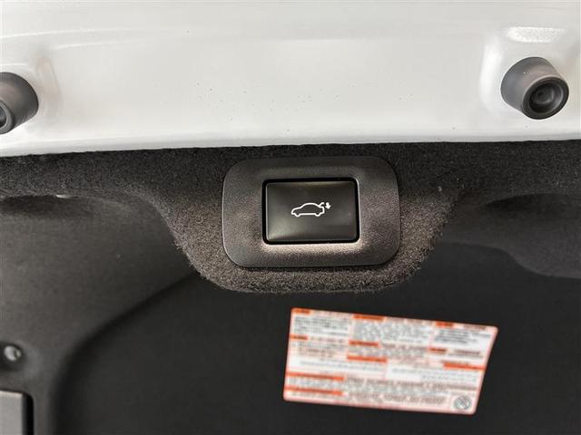クラウンクロスオーバー ＲＳアドバンスド　革シート　サンルーフ　４ＷＤ　フルセグ　メモリーナビ　ミュージックプレイヤー接続可　バックカメラ　衝突被害軽減システム　ＥＴＣ　ドラレコ　ＬＥＤヘッドランプ　ワンオーナー（14枚目）
