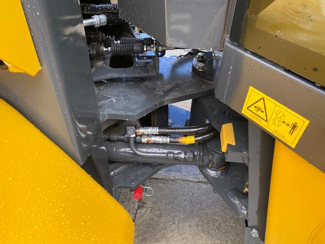 日本 コマツ WA30-6E0 アワー130時間 除雪仕様 タイヤショベル LED作業灯 ラジオ ヒーター スノータイヤ(13枚目)