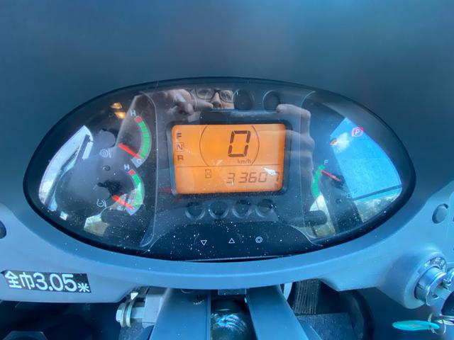 日本 　日立　ＺＷ１００　アワー３３６０時間　除雪仕様　ツインキャビン　スノープラウ　スノーバケット　ワンタッチ　ライドコントロール（4枚目）