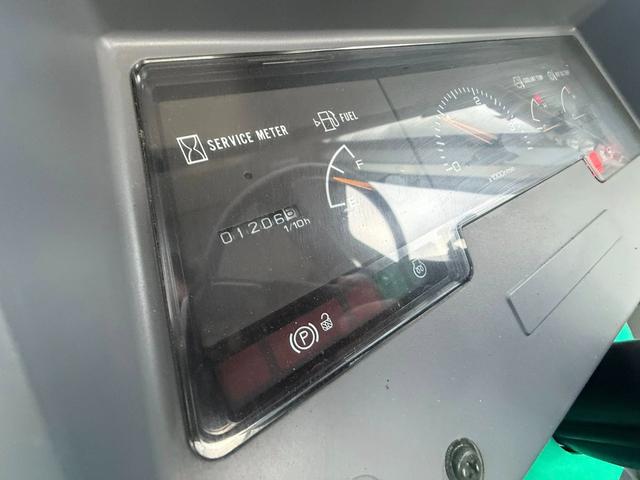 日本 コマツ WA40-3E タイヤショベル 除雪仕様1206時間 スノータイヤ チェーン(8枚目)