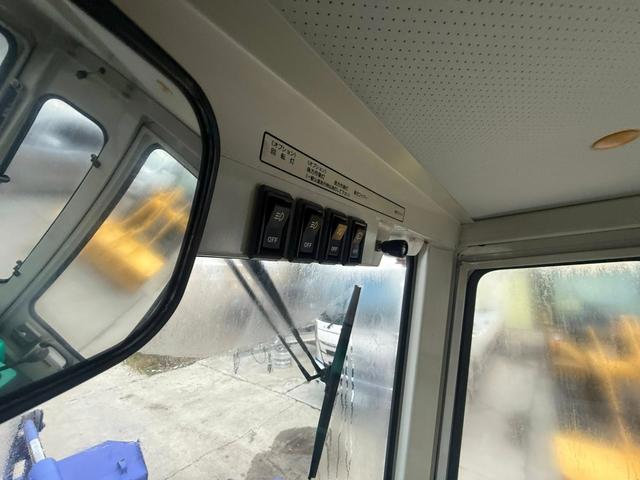 日本 コマツ WA40-3E タイヤショベル 除雪仕様1206時間 スノータイヤ チェーン(9枚目)