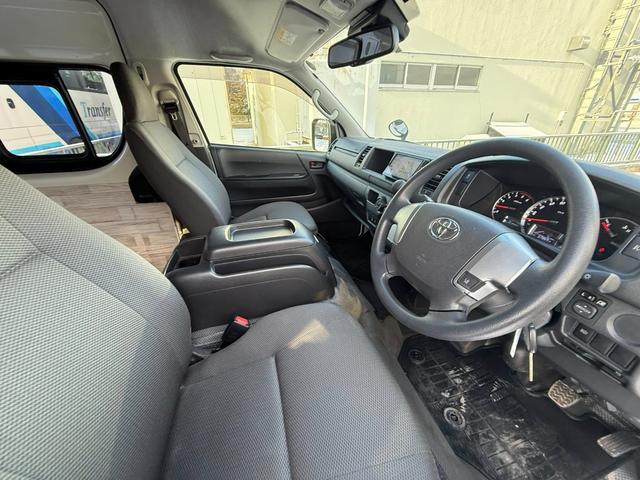 ハイエースバン SロングワイドDX GLパッケージ 寒冷地仕様 リアエアコン・リアヒーター・LEDヘッドライト・デジタルインナーミラー(3枚目)