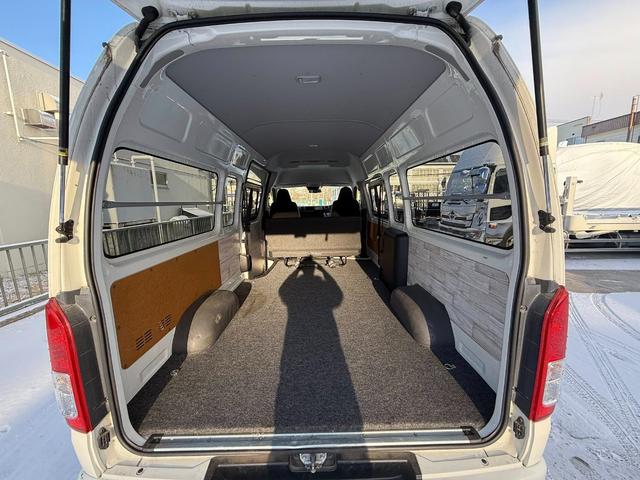 ハイエースバン SロングワイドDX GLパッケージ 寒冷地仕様 リアエアコン・リアヒーター・LEDヘッドライト・デジタルインナーミラー(14枚目)