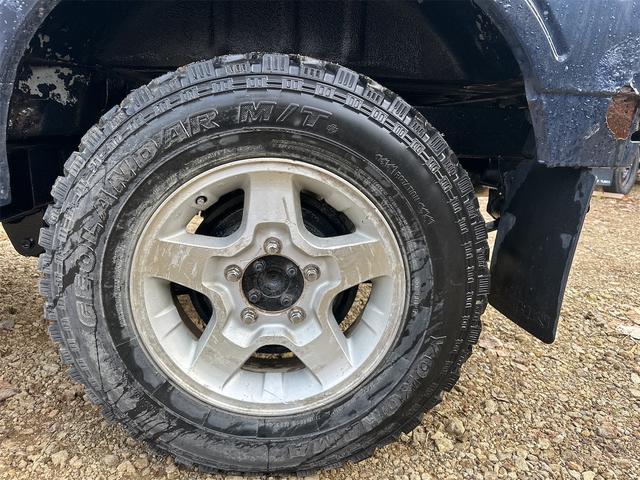 ジムニー ランドベンチャー　５型　最終ＭＴ　リフトアップ　エアコン　パワステ　ドライブレコーダー　ＥＴＣ　ＭＴタイヤ　ＣＤ　ミュージックプレイヤー接続可　アルミホイール　前後社外バンパー（44枚目）