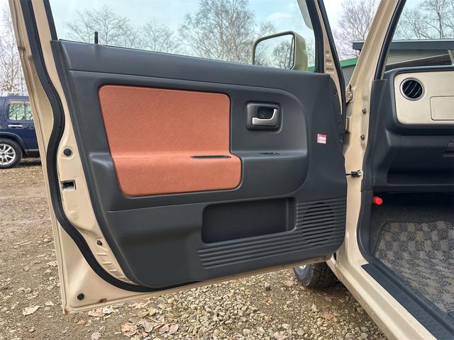 アルトラパン ターボ 4WD キーレスエントリー 電動格納ミラー シートヒーター ベンチシート AT ABS CD MD アルミホイール 衝突安全ボディ エアコン パワーステアリング パワーウィンドウ(43枚目)