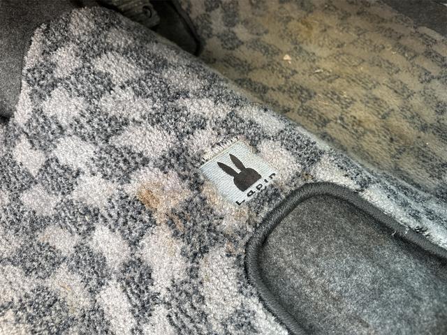 アルトラパン ターボ 4WD キーレスエントリー 電動格納ミラー シートヒーター ベンチシート AT ABS CD MD アルミホイール 衝突安全ボディ エアコン パワーステアリング パワーウィンドウ(46枚目)