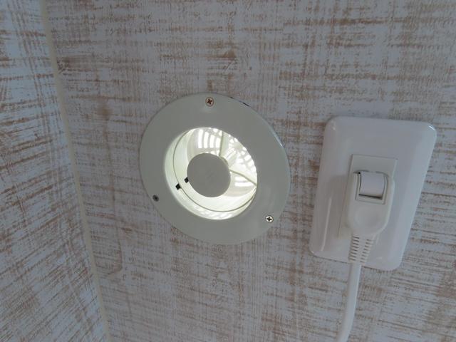 ハイゼットトラック スタンダード　３方開　キャンピング　移動事務所　トラベルハウス（35枚目）