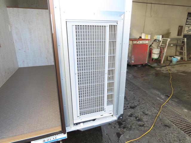 ハイゼットトラック スタンダード　３方開　キャンピング　移動事務所　トラベルハウス（36枚目）