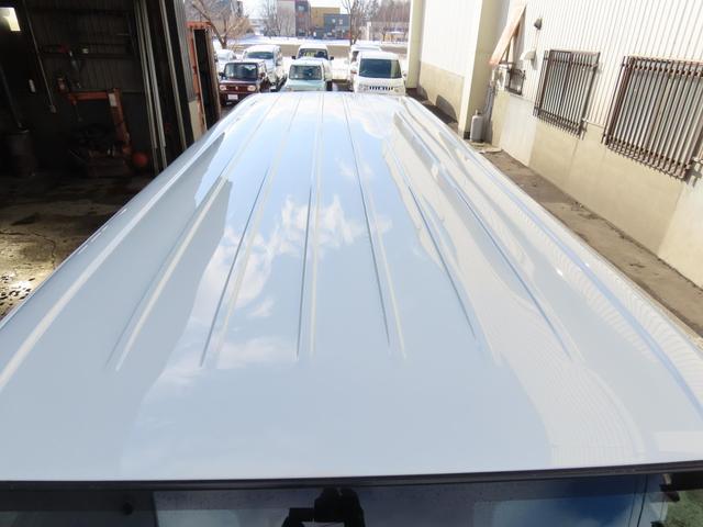 ハイエースバン ロングＤＸ　ＧＬパッケージ　ディーゼルターボ　４ＷＤ　４ＷＤ　寒冷地仕様　９人乗り　夏冬タイヤ（9枚目）