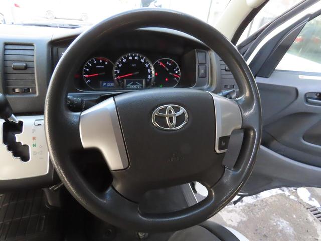 ハイエースバン ロングＤＸ　ＧＬパッケージ　ディーゼルターボ　４ＷＤ　４ＷＤ　寒冷地仕様　９人乗り　夏冬タイヤ（13枚目）