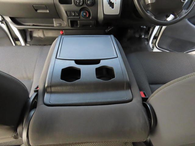 ハイエースバン ロングＤＸ　ＧＬパッケージ　ディーゼルターボ　４ＷＤ　４ＷＤ　寒冷地仕様　９人乗り　夏冬タイヤ（18枚目）