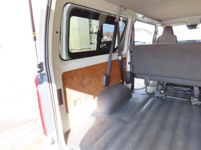 ハイエースバン ロングＤＸ　ＧＬパッケージ　ディーゼルターボ　４ＷＤ　４ＷＤ　寒冷地仕様　９人乗り　夏冬タイヤ（29枚目）