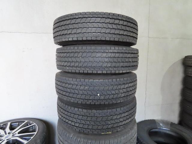 ハイエースバン ロングＤＸ　ＧＬパッケージ　ディーゼルターボ　４ＷＤ　４ＷＤ　寒冷地仕様　９人乗り　夏冬タイヤ（43枚目）