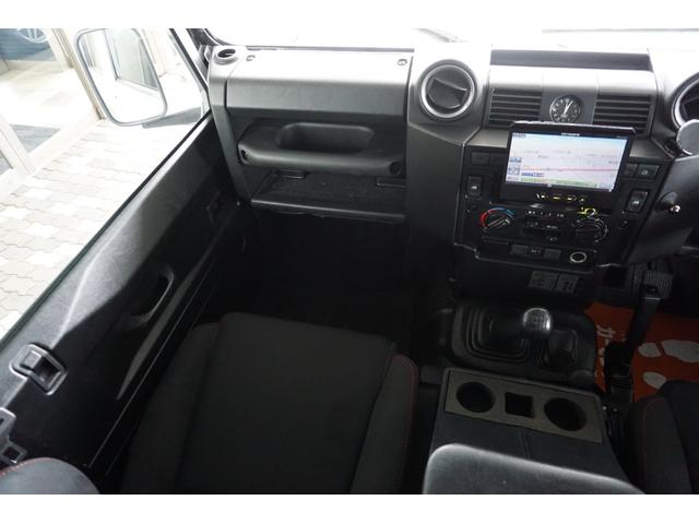 ディフェンダー １１０Ｓ　新車並行車両　ＴＤＣＩ　３７インチタイヤ　２．２Ｌ　ディーゼルエンジン　／　ＭＹ２０１３　／　新車並行　／　６ＭＴミッション　／　ＸＤ１７ＡＷ　／　ＥＴＣ　／　Ｂカメラ　／　Ｔｕｒｂｏ　Ｄｉｅｓｅｌ　Ｃｏｍｍｏｎ　Ｒａｉｌ　Ｉｎｊｅｃｔｉｏｎ（55枚目）