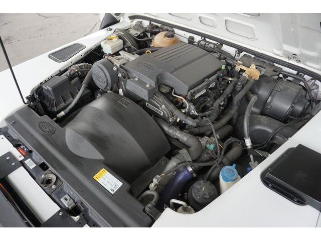 ディフェンダー １１０Ｓ　新車並行車両　ＴＤＣＩ　３７インチタイヤ　２．２Ｌ　ディーゼルエンジン　／　ＭＹ２０１３　／　新車並行　／　６ＭＴミッション　／　ＸＤ１７ＡＷ　／　ＥＴＣ　／　Ｂカメラ　／　Ｔｕｒｂｏ　Ｄｉｅｓｅｌ　Ｃｏｍｍｏｎ　Ｒａｉｌ　Ｉｎｊｅｃｔｉｏｎ（70枚目）