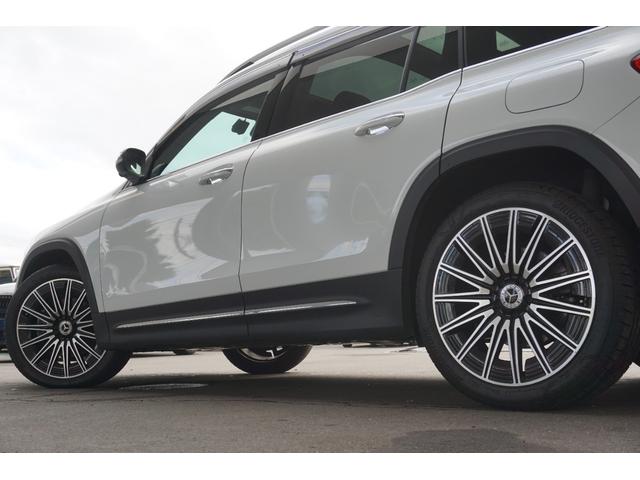 GLB GLB200d 4マチック AMGラインパッケージ パノスラ AMGラインP 360°カメラ ETC 4WD 純正20AW メモリ付Pシート シートヒーター Pリアゲート クルーズコントロール(9枚目)