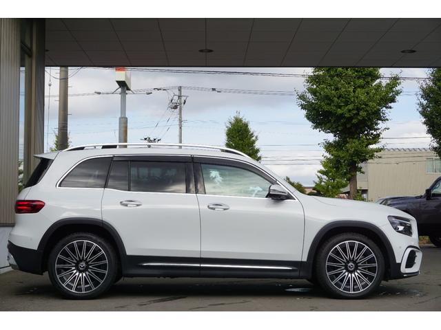 GLB GLB200d 4マチック AMGラインパッケージ パノスラ AMGラインP 360°カメラ ETC 4WD 純正20AW メモリ付Pシート シートヒーター Pリアゲート クルーズコントロール(10枚目)