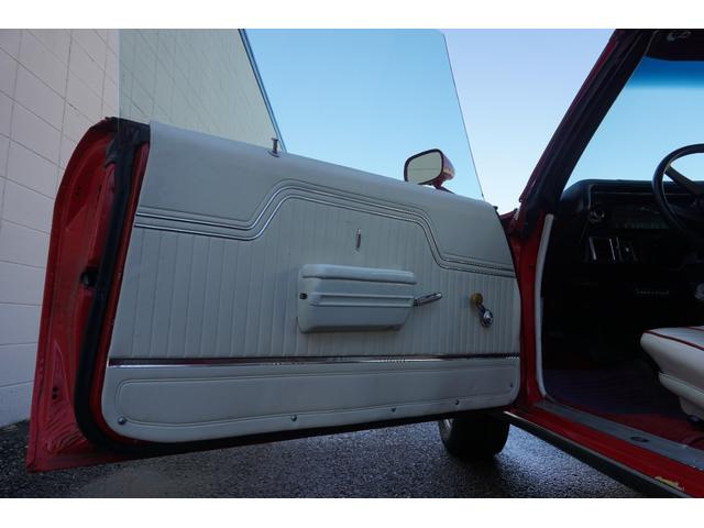 シボレーシェベル ＳＳ　シリアルマッチ　３５０ＡＴ　３８３ストローカー　３５０ＡＴ　３速　／　３８３ストローカー　Ｖ８　６．３００ｃｃ　／　Ｆ：２２５／６０Ｒ１５　Ｒ：２６５／６０Ｒ１５　／　ビニールトップ（44枚目）