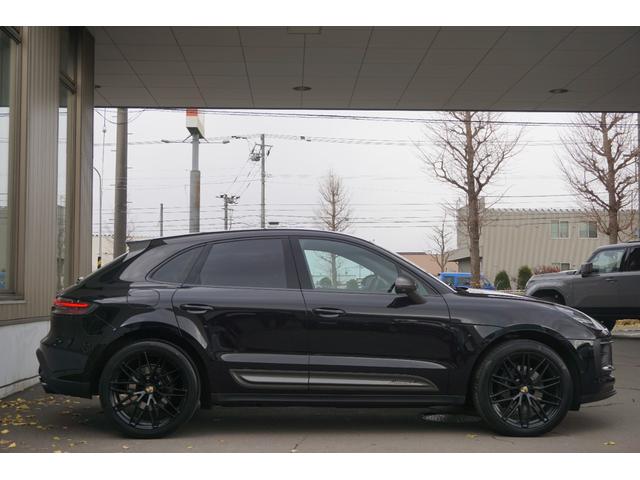 スポーツクロノ・専用２１ＡＷ内容盛りだくさんのＭａｃａｎＴの入庫です。法人オーナー・ガレージ保管の車両ですのでコンディション良いです。　お問い合わせはお早めに〇ＴＥＬ：０１２０−８２−５５５５