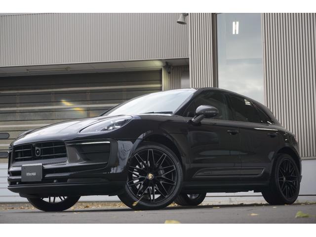 スポーツクロノ・専用２１ＡＷ内容盛りだくさんのＭａｃａｎＴの入庫です。法人オーナー・ガレージ保管の車両ですのでコンディション良いです。　お問い合わせはお早めに〇ＴＥＬ：０１２０−８２−５５５５