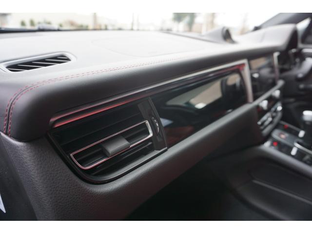 スポーツクロノ・専用２１ＡＷ内容盛りだくさんのＭａｃａｎＴの入庫です。法人オーナー・ガレージ保管の車両ですのでコンディション良いです。　お問い合わせはお早めに〇ＴＥＬ：０１２０−８２−５５５５