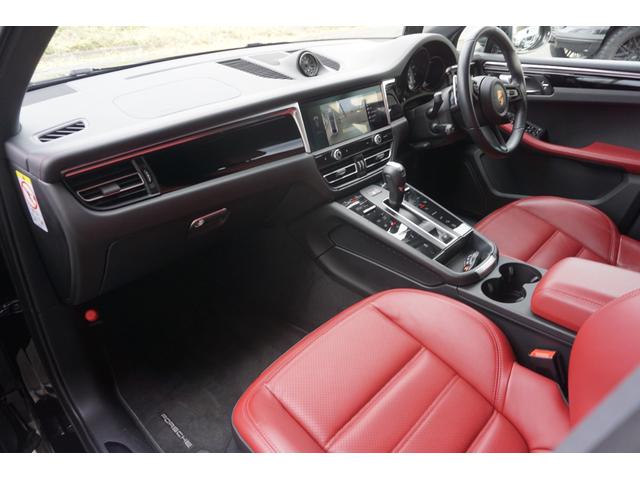 スポーツクロノ・専用２１ＡＷ内容盛りだくさんのＭａｃａｎＴの入庫です。法人オーナー・ガレージ保管の車両ですのでコンディション良いです。　お問い合わせはお早めに〇ＴＥＬ：０１２０−８２−５５５５