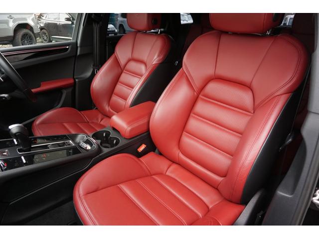 スポーツクロノ・専用２１ＡＷ内容盛りだくさんのＭａｃａｎＴの入庫です。法人オーナー・ガレージ保管の車両ですのでコンディション良いです。　お問い合わせはお早めに〇ＴＥＬ：０１２０−８２−５５５５