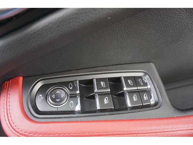 スポーツクロノ・専用２１ＡＷ内容盛りだくさんのＭａｃａｎＴの入庫です。法人オーナー・ガレージ保管の車両ですのでコンディション良いです。　お問い合わせはお早めに〇ＴＥＬ：０１２０−８２−５５５５