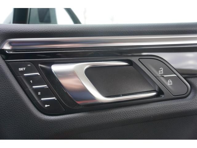 スポーツクロノ・専用２１ＡＷ内容盛りだくさんのＭａｃａｎＴの入庫です。法人オーナー・ガレージ保管の車両ですのでコンディション良いです。　お問い合わせはお早めに〇ＴＥＬ：０１２０−８２−５５５５