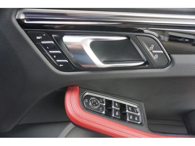 スポーツクロノ・専用２１ＡＷ内容盛りだくさんのＭａｃａｎＴの入庫です。法人オーナー・ガレージ保管の車両ですのでコンディション良いです。　お問い合わせはお早めに〇ＴＥＬ：０１２０−８２−５５５５