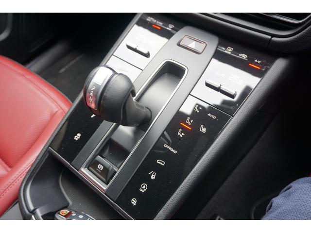 スポーツクロノ・専用２１ＡＷ内容盛りだくさんのＭａｃａｎＴの入庫です。法人オーナー・ガレージ保管の車両ですのでコンディション良いです。　お問い合わせはお早めに〇ＴＥＬ：０１２０−８２−５５５５