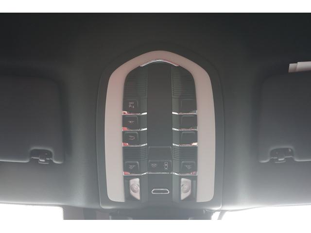 スポーツクロノ・専用２１ＡＷ内容盛りだくさんのＭａｃａｎＴの入庫です。法人オーナー・ガレージ保管の車両ですのでコンディション良いです。　お問い合わせはお早めに〇ＴＥＬ：０１２０−８２−５５５５