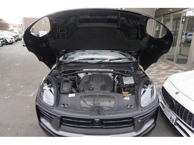 スポーツクロノ・専用２１ＡＷ内容盛りだくさんのＭａｃａｎＴの入庫です。法人オーナー・ガレージ保管の車両ですのでコンディション良いです。　お問い合わせはお早めに〇ＴＥＬ：０１２０−８２−５５５５