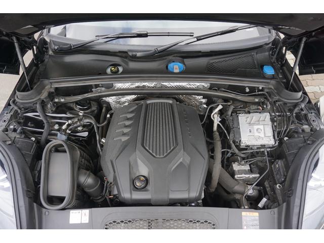 スポーツクロノ・専用２１ＡＷ内容盛りだくさんのＭａｃａｎＴの入庫です。法人オーナー・ガレージ保管の車両ですのでコンディション良いです。　お問い合わせはお早めに〇ＴＥＬ：０１２０−８２−５５５５