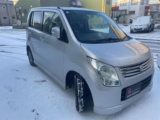 ワゴンＲ ＦＸリミテッド　４ＷＤ　スマートキー　シートヒーター　ベンチシート　ＣＶＴ　盗難防止システム　ＡＢＳ　アルミホイール　衝突安全ボディ　エアコン（7枚目）