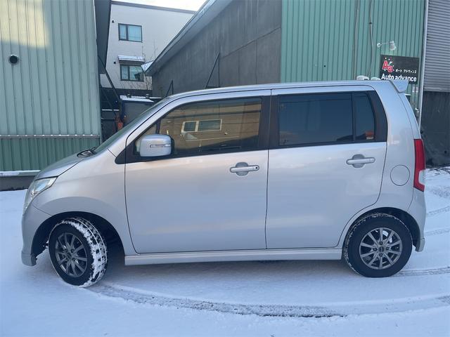 ワゴンＲ ＦＸリミテッド　４ＷＤ　スマートキー　シートヒーター　ベンチシート　ＣＶＴ　盗難防止システム　ＡＢＳ　アルミホイール　衝突安全ボディ　エアコン（12枚目）