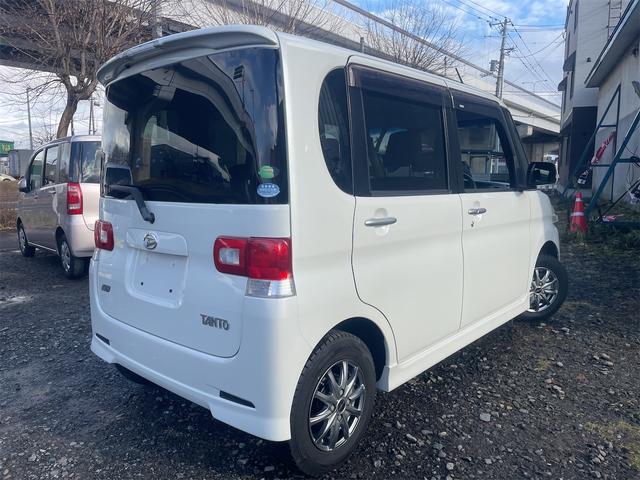 タント Ｇスペシャル　４ＷＤ　電動スライドドア　ナビ　スマートキー　アイドリングストップ　ベンチシート　ＣＶＴ　盗難防止システム　ＡＢＳ　ＣＤ　ＤＶＤ再生　ミュージックプレイヤー接続可　アルミホイール　衝突安全ボディ（13枚目）