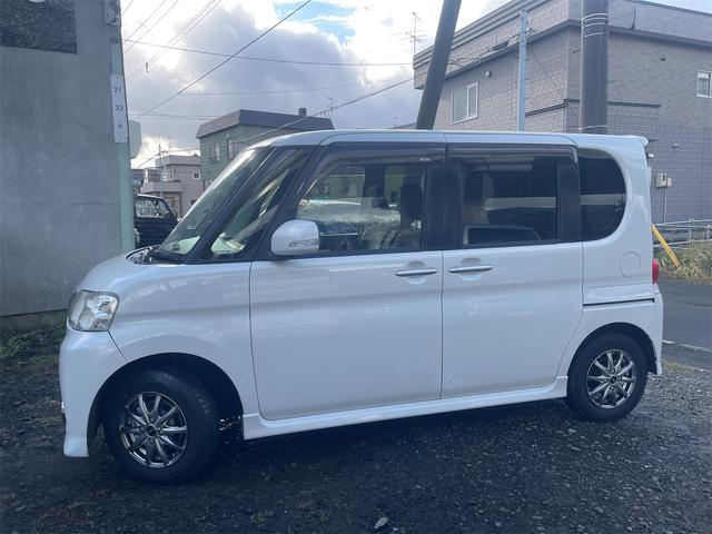 タント Ｇスペシャル　４ＷＤ　電動スライドドア　ナビ　スマートキー　アイドリングストップ　ベンチシート　ＣＶＴ　盗難防止システム　ＡＢＳ　ＣＤ　ＤＶＤ再生　ミュージックプレイヤー接続可　アルミホイール　衝突安全ボディ（16枚目）