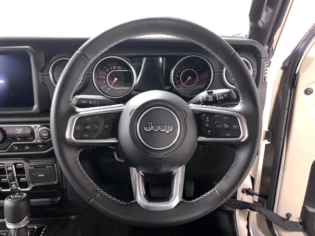 ジープ・ラングラーアンリミテッド リミテッドＥＤウィズサンライダフリップＴフォーハドＴ　特別仕様車　限定色ゴビカラー　手動開閉式フリップトップ（6枚目）